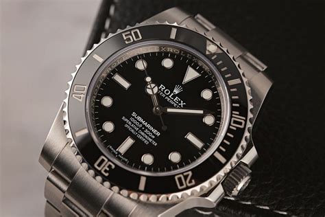 cena rolex submariner|rolex submariner black price.